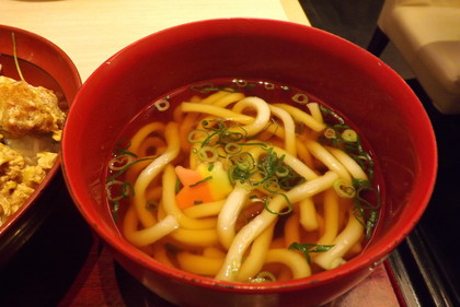 「家族亭」のうどん